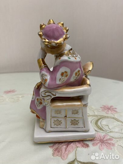 Фарфоровая шкатулка Царь Додон Дулево 60-е