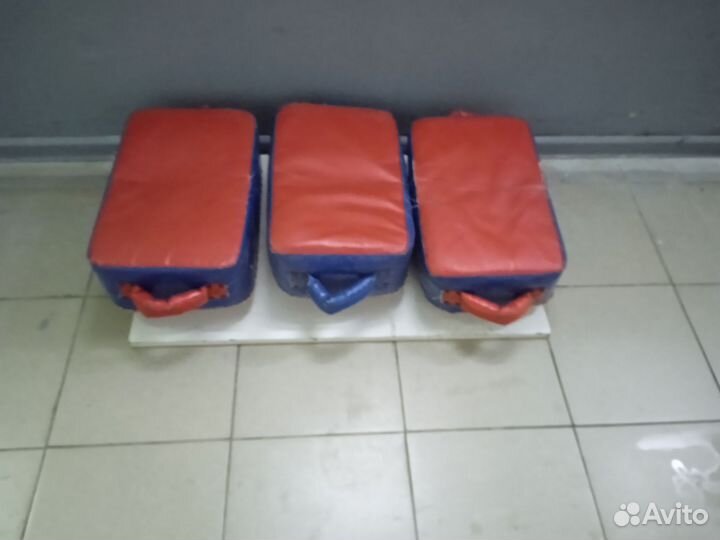 Боксерские лапы 40*26 сума за всë