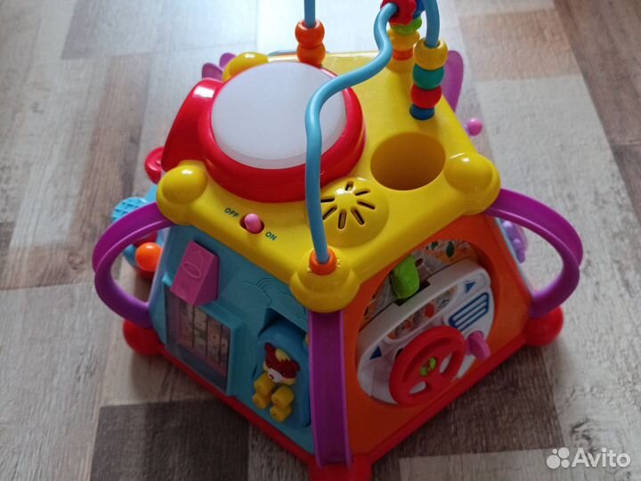 Развивающая музыкальная игрушка