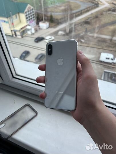 iPhone X, 64 ГБ