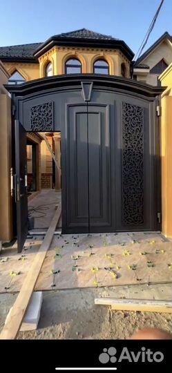 Кованные ворота и калитка