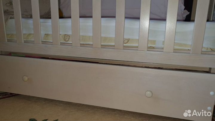 Детская кроватка 