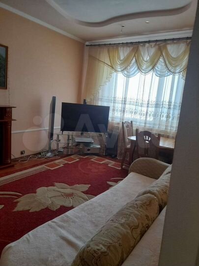 3-к. квартира, 80 м², 8/9 эт.