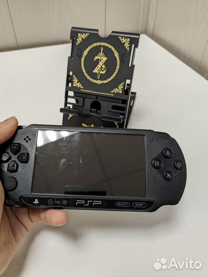 Sony PSP e1008 8gb + 10 игр. Прошитая