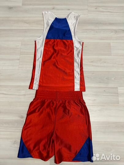 Боксерская форма clinch