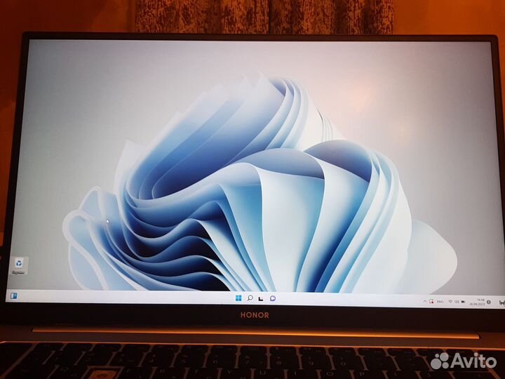 Ноутбук honor Magicbook pro