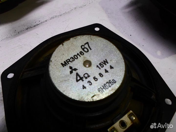 Колонки в автомобили