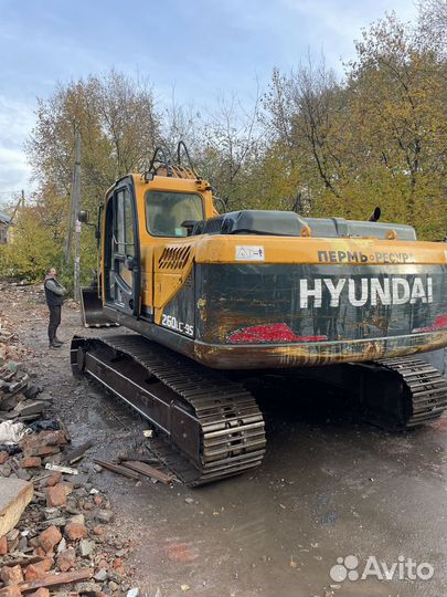 Гусеничный экскаватор Hyundai R 260LC-9S, 2012