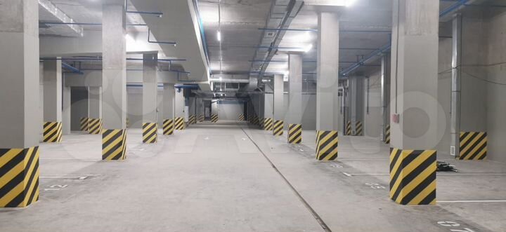 Машиноместо, 18 м²