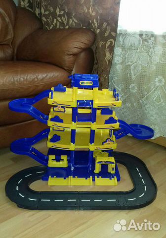 Трек Парковка для машин