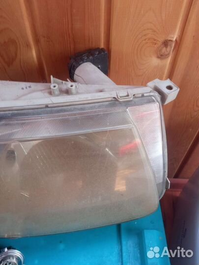 Фара правая toyota Suceed