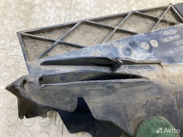 Воздуховод радиатора Bmw X7 G07 2018