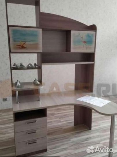 Продам компьютерный стол