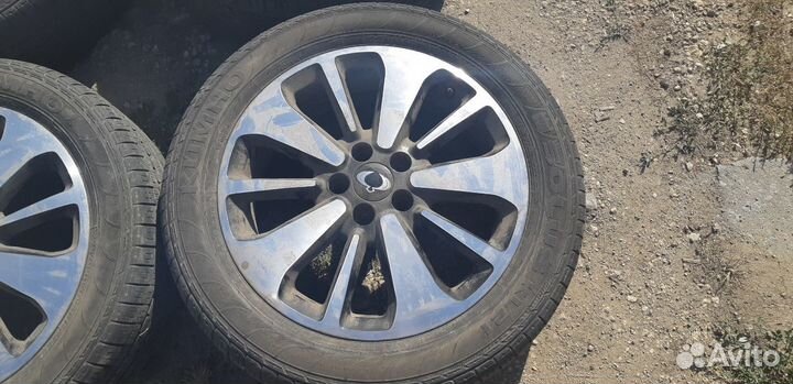 Kumho Solus KL21 225/55 R18