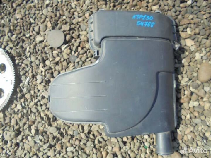 Корпус воздушного фильтра Toyota Vitz KSP130