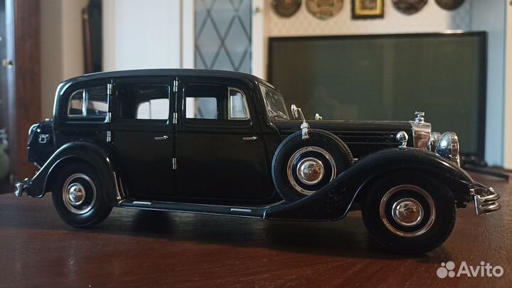 Horch 851 Pulman 1935г. 1:18