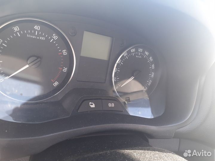 Панель приборов Шкода Фабиа 2 Skoda Fabia 2