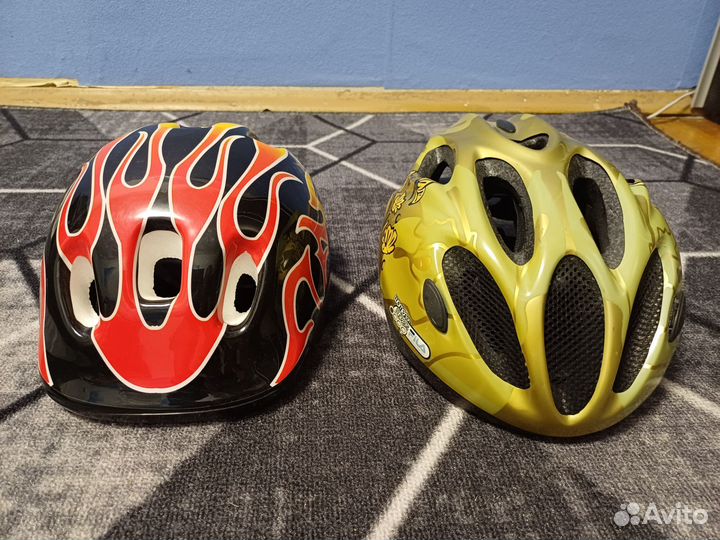 Комплект детских роликов со шлемом и защитой