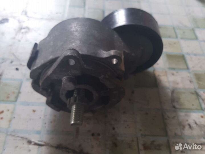 Натяжитель ремня Alfa Romeo 159 1.9 JTD