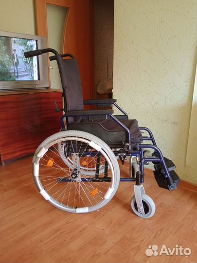 Инвалидная коляска Ortonica Base Lite 300