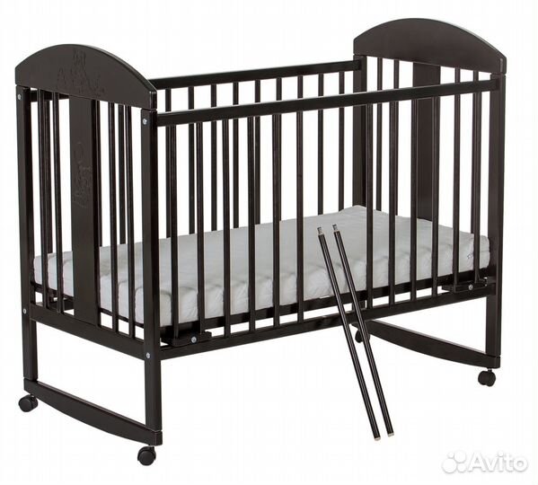 Кроватка от производителя,цвет белый (новая в упак