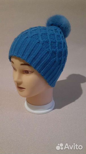 Шапка женская вязаная из шерсти для девочки
