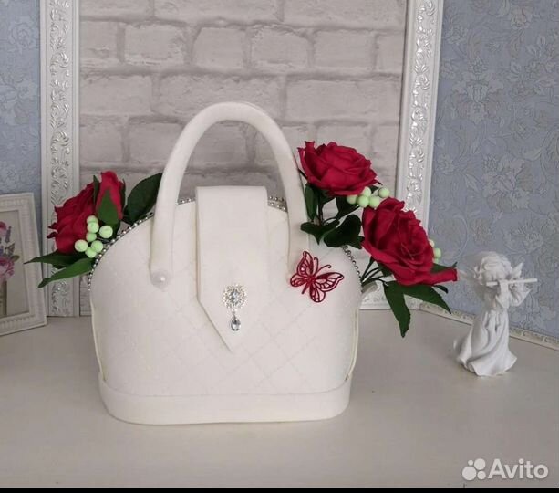 Светильник из изолона