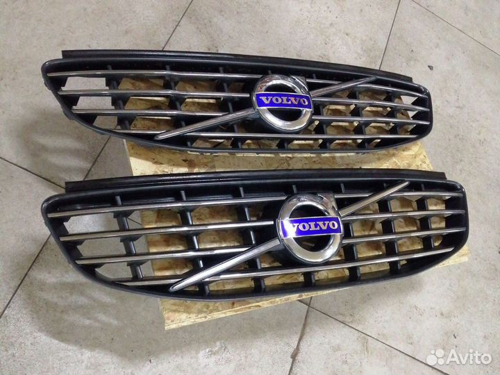 Решетка радиатора на Volvo Xc 60 2013-2016