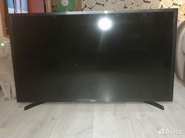 Телевизор smart tv