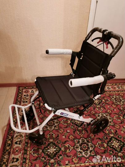 Кресло-коляска для инвалидов