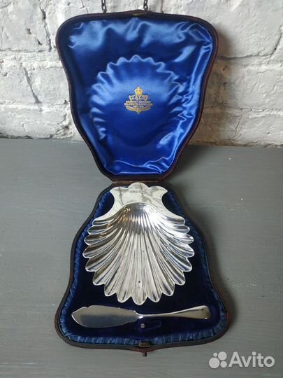 Старинный комплект для подачи икры к столу