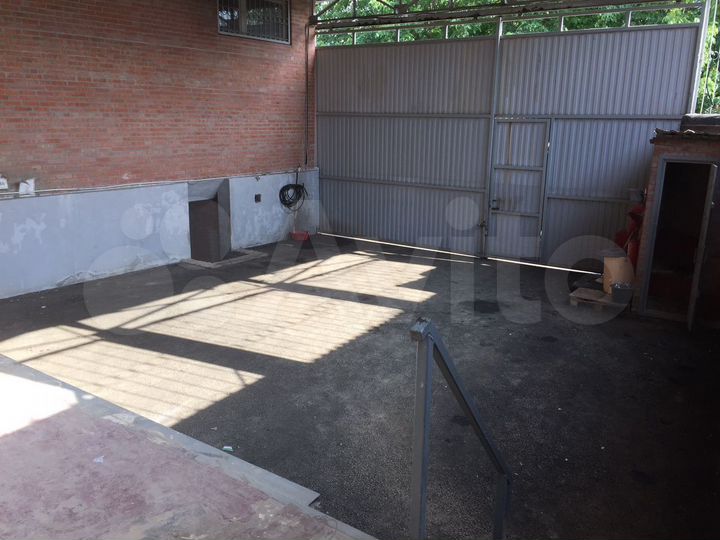 Торговое помещение, 1000 м²