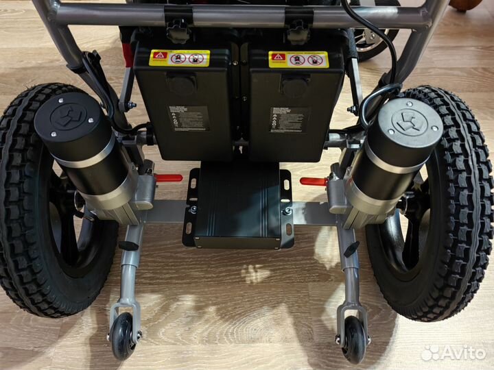 Продам кресло инвалидное с электрическим приводом