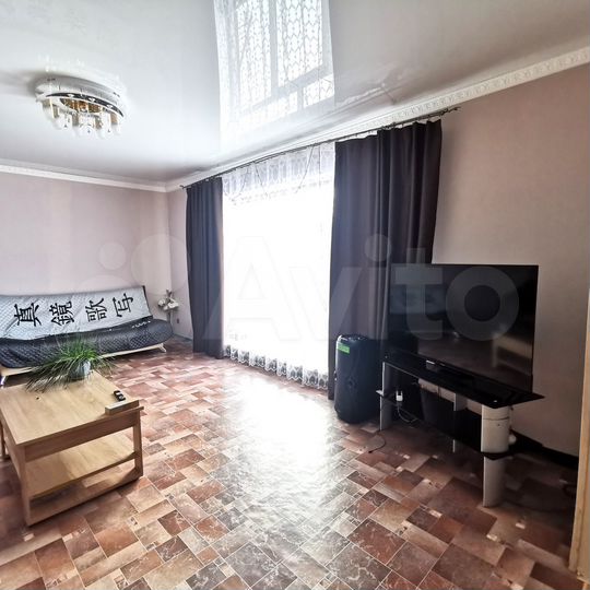 Дом 227 м² на участке 8 сот.