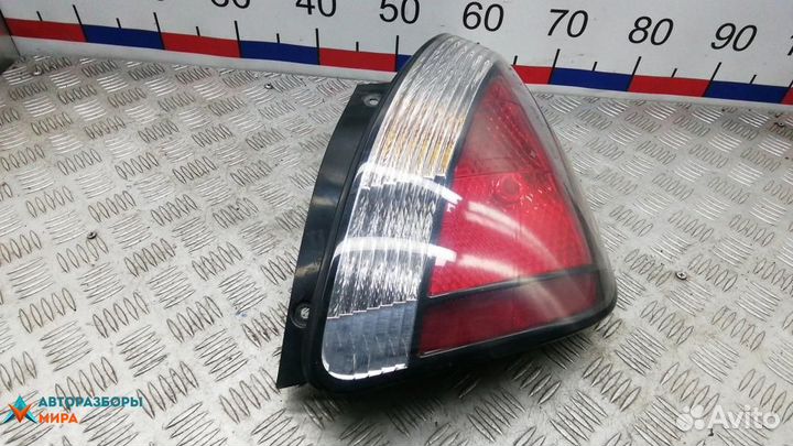 Фонарь задний правый Kia Rio 2 2006