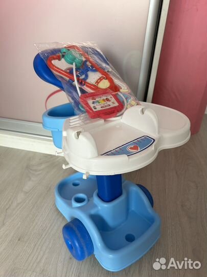 Игровой набор доктора с тележкой