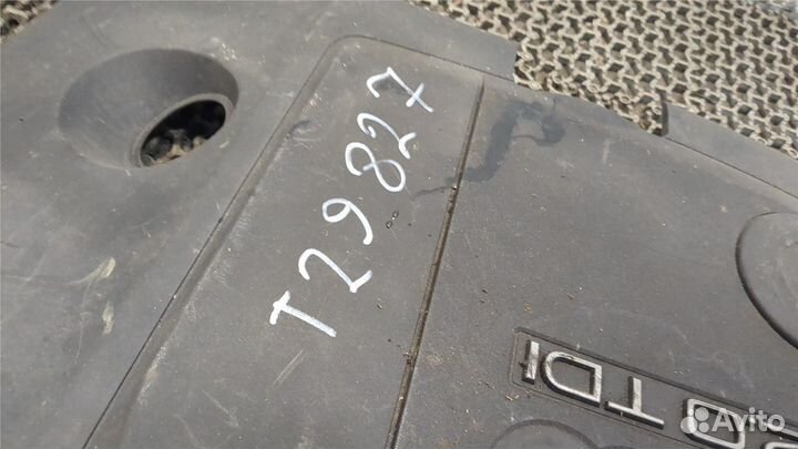 Накладка на двс Audi A4 (B7), 2005