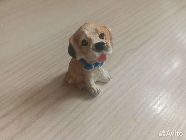 Фигурка собака