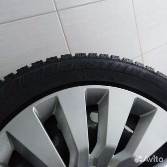 Bridgestone Ice Cruiser 7000 205/55 R16