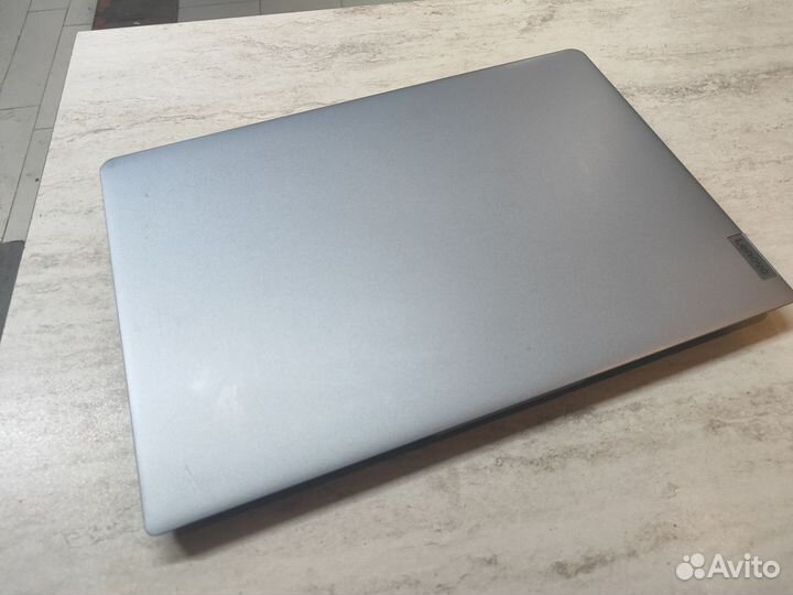 Ноутбук lenovo 17.3 celeron/8озу/UHD SSD
