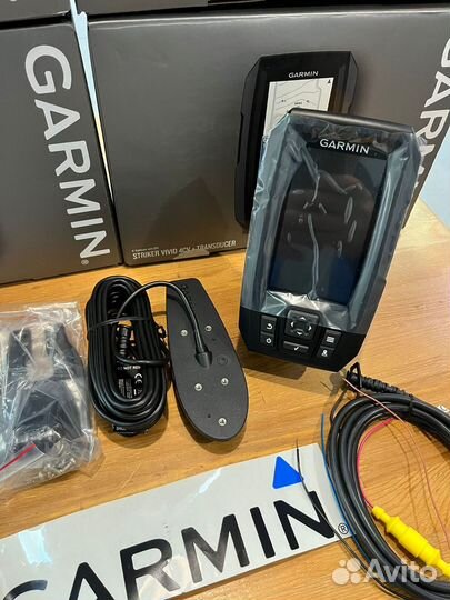 Эхолот Garmin Striker Vivid 4cv GT20