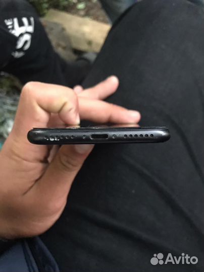 Телефон iPhone 7 128gb