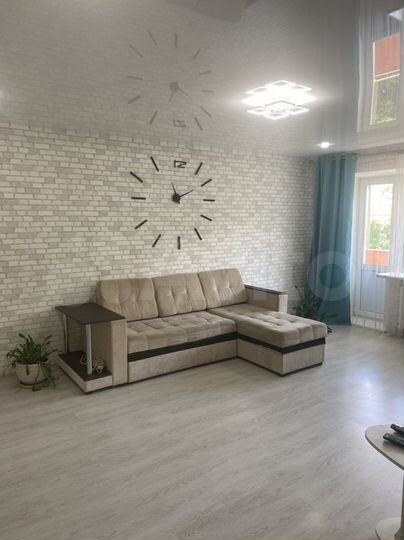 2-к. квартира, 49 м², 5/5 эт.