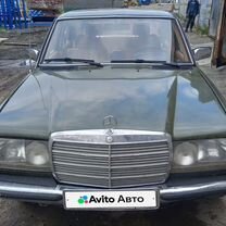 Mercedes-Benz W123 2.0 MT, 1981, 250 000 км, с пробегом, цена 430 000 руб.