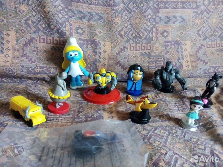 Фигурки киндеры свит бокс топперы из кино и др