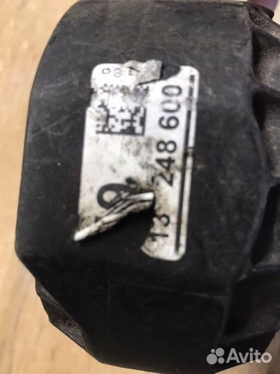 Подушка передняя МКПП 13248600 GM