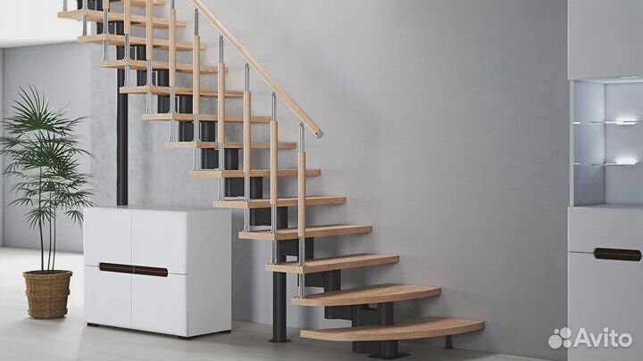 Лестница в дом на второй этаж