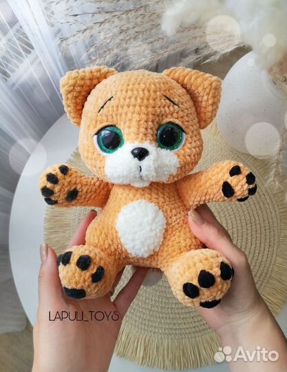 Вязаная мягкая игрушка котенок. Кошка. Котик