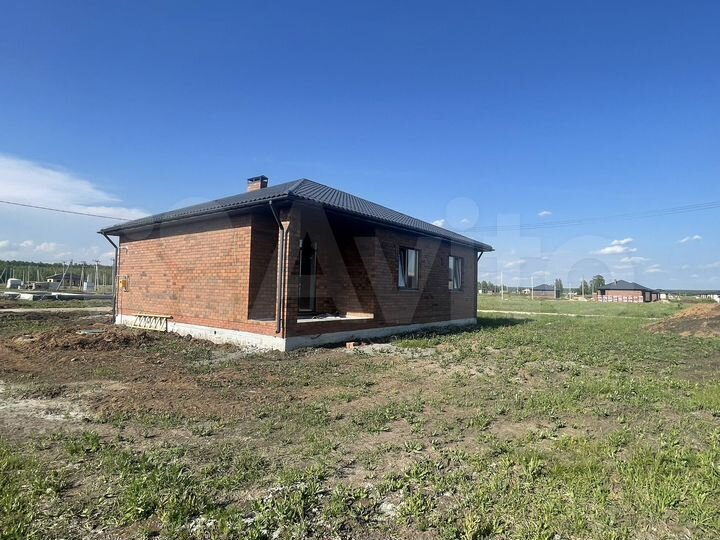 Коттедж 110 м² на участке 8 сот.