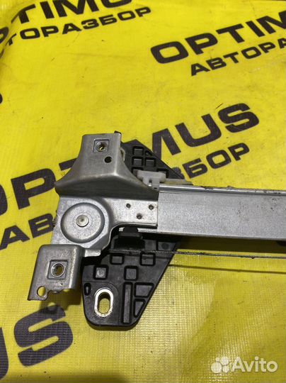 Стеклоподъемник задний правый Honda Civic